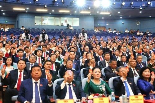 Thực hiện đồng bộ các giải pháp để đưa Khánh Hòa bước vào trang sử phát triển mới