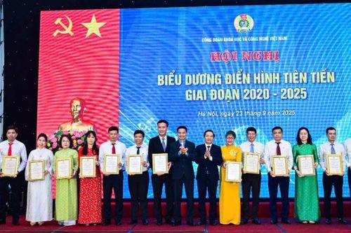 Biểu dương 193 tập thể, cá nhân điển hình tiên tiến ngành Khoa học và Công nghệ giai đoạn 2020-2025