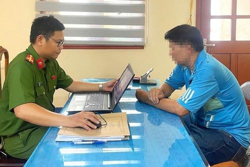 Xử phạt tài xế xe buýt 'nhái' đuổi đánh hành khách trên QL1 ở Hà Tĩnh