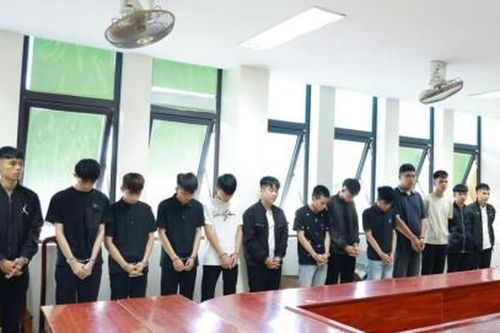 Khởi tố nhóm côn đồ