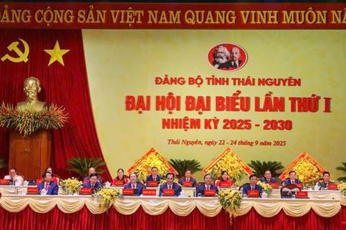 Khai mạc Đại hội đại biểu Đảng bộ tỉnh Thái Nguyên lần thứ I
