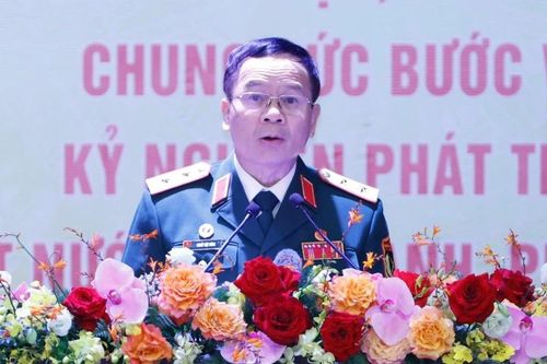 Cựu chiến binh được mời làm 'Bí thư Đoàn danh dự'