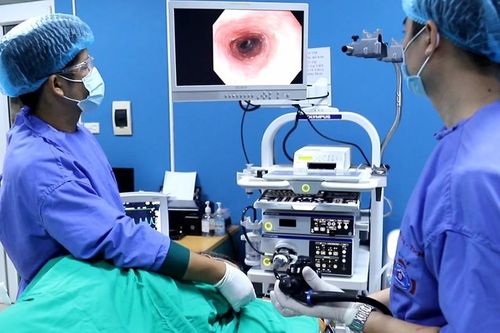 Phát hiện ung thư giai đoạn cuối từ một dấu hiệu sau bữa ăn