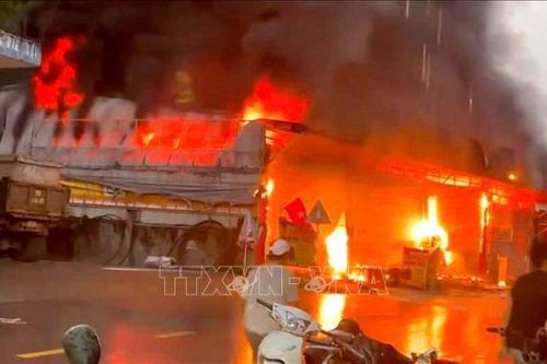 Hỏa hoạn gây thiệt hại tiền tỷ cho 2 hộ kinh doanh ở Lai Châu