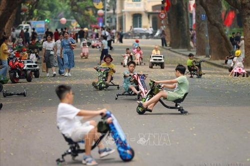Duy trì mức sinh hợp lý, bảo đảm nguồn nhân lực cho phát triển bền vững