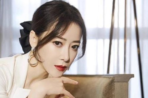 Mỹ nhân show biz 47 tuổi khao khát có con sau khi lấy chồng kém tuổi