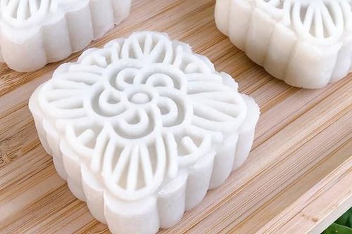 'Bánh dẻo trứng muối thị phi' gây sốt mùa Trung Thu 2025