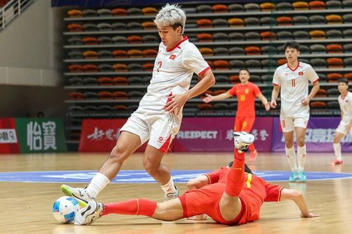 Báo Trung Quốc nói thẳng tuyển Việt Nam là 'kho điểm, giờ thua xấu hổ