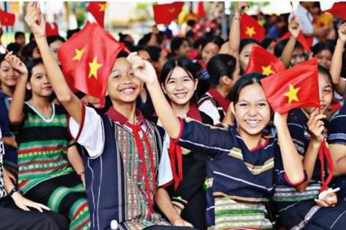 Cần quan tâm nhiều hơn đến yếu tố tâm lý trong học tập của học sinh dân tộc thiểu số