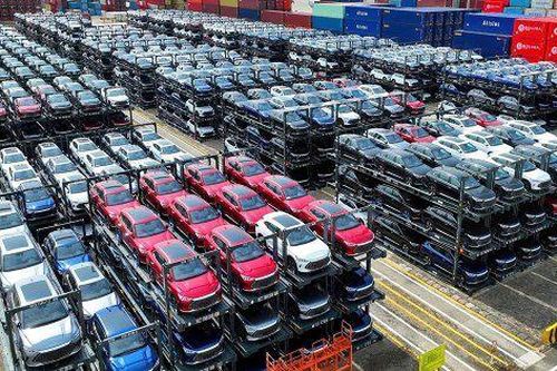 Các hãng bảo hiểm Trung Quốc 'oằn mình' gánh lỗ vì xe điện