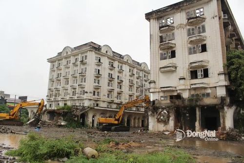 Công ty Cổ phần tập đoàn Tân Mai tháo dỡ 2 tòa nhà tại Khu công nghiệp Biên Hòa 1