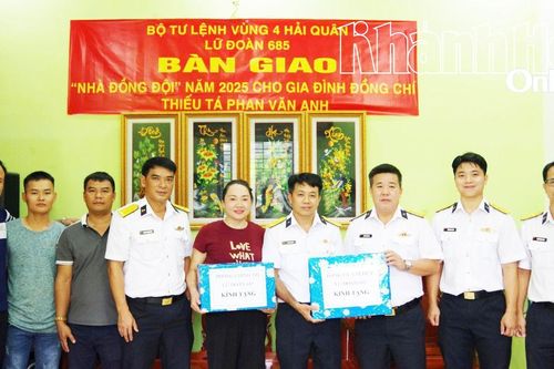 Lữ đoàn 685 bàn giao 'Nhà đồng đội' cho gia đình quân nhân