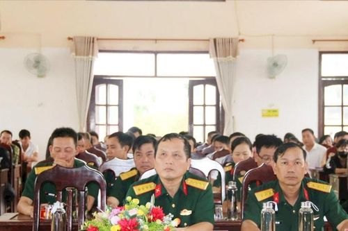 Bồi dưỡng kiến thức dân tộc tại Trung đoàn 720