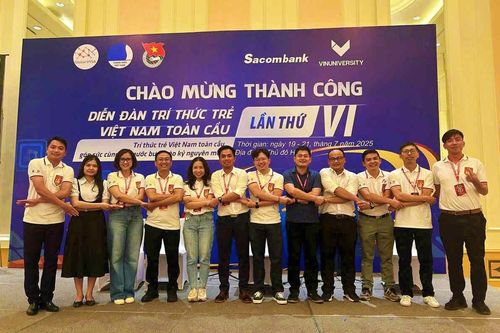 'Hạt giống đỏ' vươn mình nơi xứ xa - Bài 2: Nơi xa Tổ quốc, lòng vẫn gần Đảng