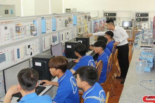 Nguồn lực đầu tư cho cơ sở đào tạo nghề