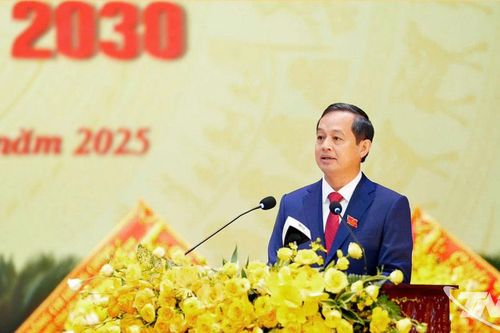 Phấn đấu vượt qua mọi khó khăn, thực hiện thắng lợi các mục tiêu, định hướng, nhiệm vụ trong nhiệm kỳ mới (*)