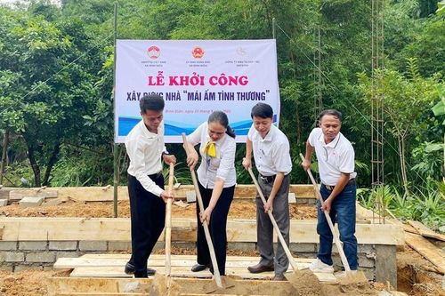 Hỗ trợ 60 triệu đồng xây nhà 'Mái ấm tình thương' ở Bình Điền