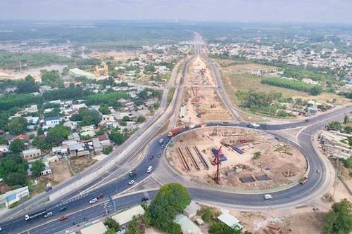 Dứt điểm giải phóng mặt bằng các tuyến kết nối sân bay Long Thành để khai thác đồng bộ