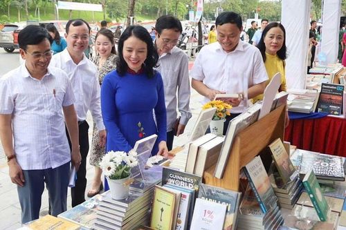 Nghệ An: 84 cá nhân và 3 tập thể được vinh danh tại Cuộc thi Đại sứ Văn hóa đọc năm 2025