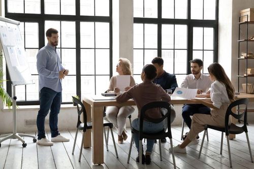 Bán hàng không chỉ để có doanh thu mà để xây dựng giá trị
