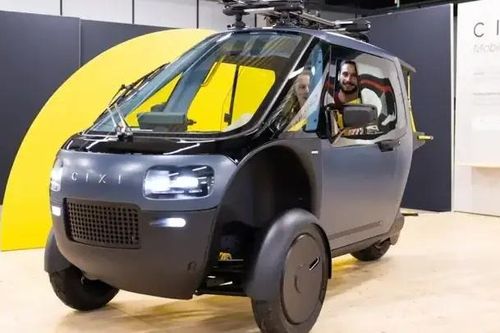 Chiếc xe ba bánh có thể chạy 120km/h