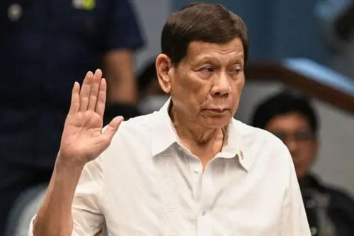 Cựu Tổng thống Philippines đối mặt ba cáo buộc tại ICC