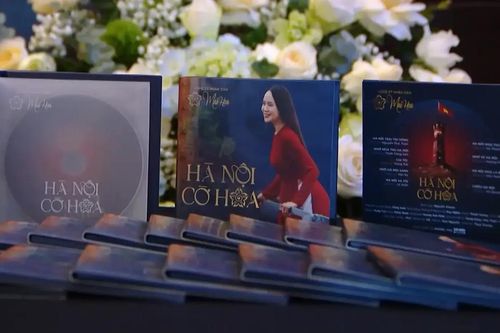 NSND Mai Hoa bứt phá nốt cao trong 'Hà Nội cờ hoa'