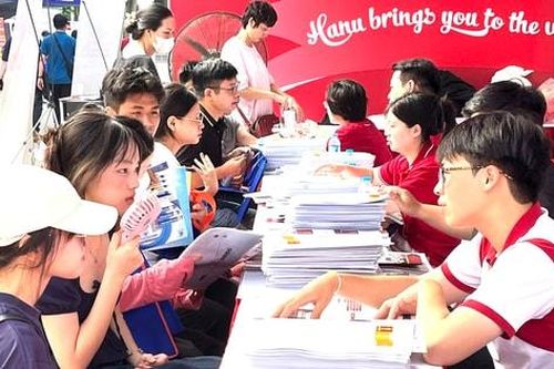 Năm 2025: 50/74 ngành có điểm chuẩn từ 28 trở lên thuộc khối sư phạm