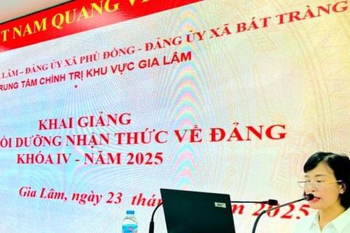 132 học viên xã Gia Lâm, Phù Đổng, Bát Tràng tham gia lớp bồi dưỡng nhận thức về Đảng