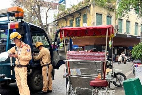 Vấn nạn 'chặt chém' - rào cản vô hình trong cuộc đua đón 25 triệu khách quốc tế