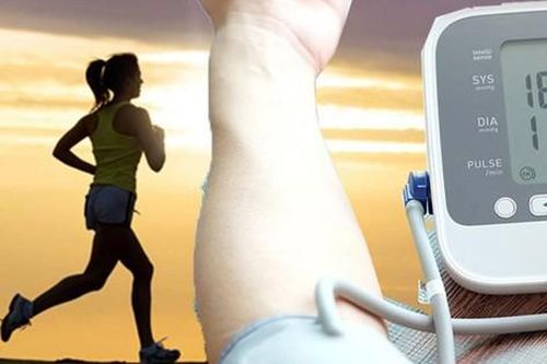 5 thói quen buổi sáng đơn giản giúp kiểm soát huyết áp