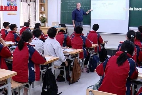 Chuẩn bị nguồn lực giáo viên để đưa tiếng Anh thành ngôn ngữ thứ hai