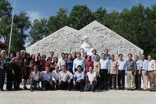 Tết Trung thu, đọc lại thư Bác Hồ gửi học sinh miền nam