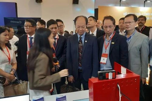 Hỗ trợ doanh nghiệp tiếp cận AI và chuyển đổi số