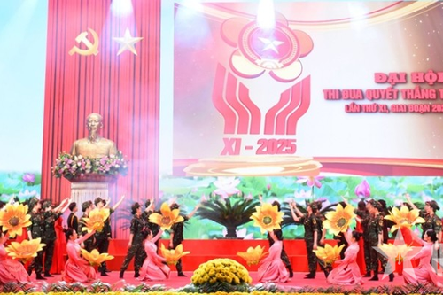 Xã luận: Nhân lên điển hình thi đua