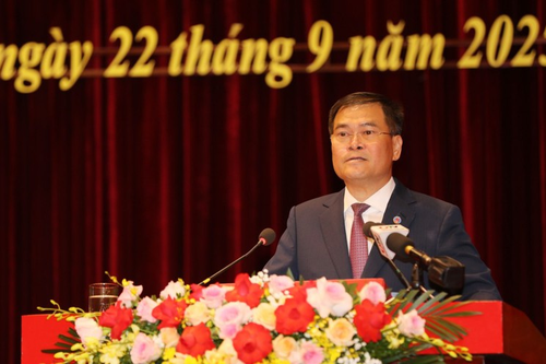 Thủ tướng phê chuẩn kết quả bầu, miễn nhiệm chức vụ Chủ tịch UBND tỉnh Quảng Ninh
