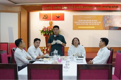 Vợ chồng Việt kiều Pháp hiến tặng bộ sưu tập quý thứ 3 cho Bảo tàng Mỹ thuật thành phố Hồ Chí Minh