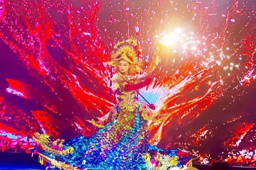 Hoa hậu Yến Nhi mang trang phục 'Thăng Long Hội' đến Hoa hậu Hòa bình Thế giới 2025