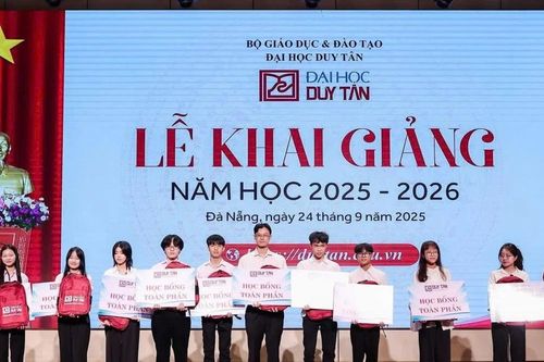 Đại học Duy Tân hỗ trợ 5,76 tỷ đồng học bổng cho thí sinh trúng tuyển năm 2025