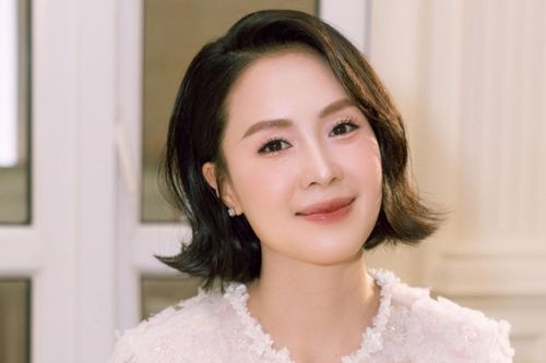 Diễn viên Hồng Diễm được khen ngày càng nhuận sắc