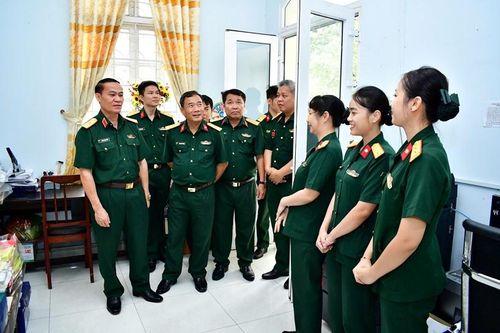 Bộ Tư lệnh Quân khu 7 kiểm tra, nắm tình hình tại Viện kiểm sát Quân sự Khu vực 73