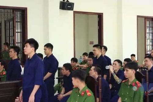 Đồng Nai: 1 án tử hình và 182 năm tù cho 13 bị cáo mua bán vận chuyển ma túy