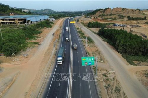 Khẩn trương giải phóng mặt bằng cho dự án đường sắt cao tốc Bắc Nam