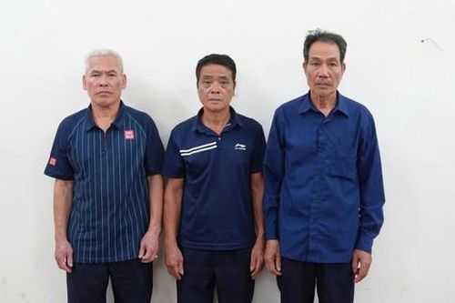Khởi tố nhóm bảo vệ dùng gậy đánh tài xế xe ôm đang đón bệnh nhân ở bệnh viện
