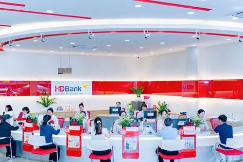 Cổ phiếu HDB bùng nổ, đóng cửa tăng trần giữa kỳ vọng mới từ thị trường tài sản số