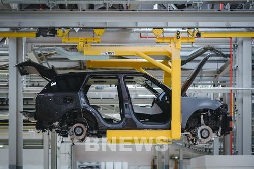 Jaguar Land Rover kéo dài thời gian đóng cửa nhà máy sau vụ tấn công mạng