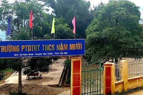 Cổng trường đổ sập - Ai chịu trách nhiệm cho những cái chết của học sinh?