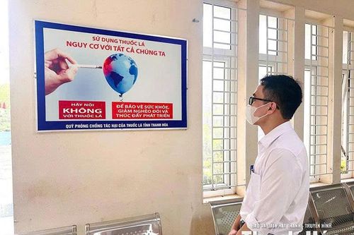 Khó khăn trong việc xử phạt người hút thuốc lá tại bệnh viện