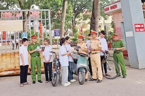 Bắc Ninh: Xây dựng cổng trường an toàn giao thông