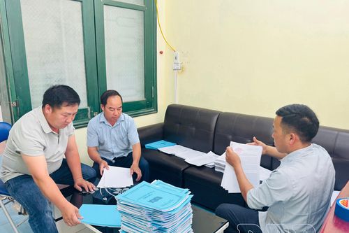 'Chìa khóa' xây dựng, củng cố chính quyền địa phương 2 cấp